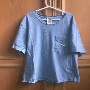 Blue cropped t-shirt with pocket